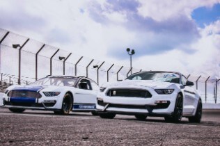 NASCAR Mustang